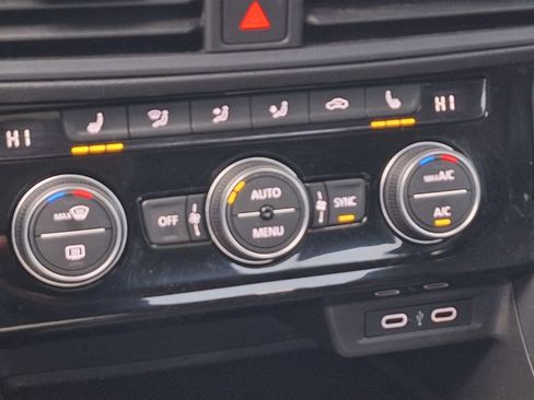 Used 2022 Volkswagen Jetta SE image 20