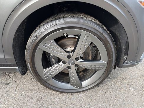 Used 2024 Genesis GV70 3.5T Sport w/ Sport Advanced Package image 9