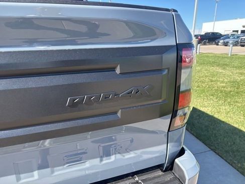 New 2026 Nissan Frontier PRO-4X w/ Pro Premium Package AWD/4WD image 6