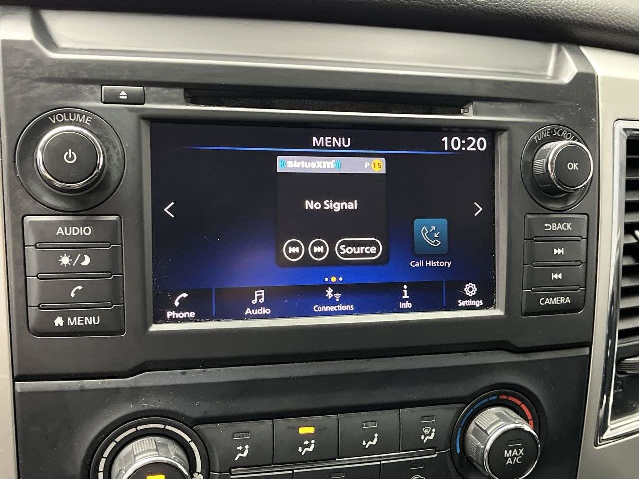 Used 2019 Nissan Titan SV AWD/4WD image 17