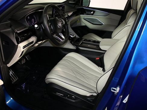 Used 2026 Acura MDX A-Spec image 12