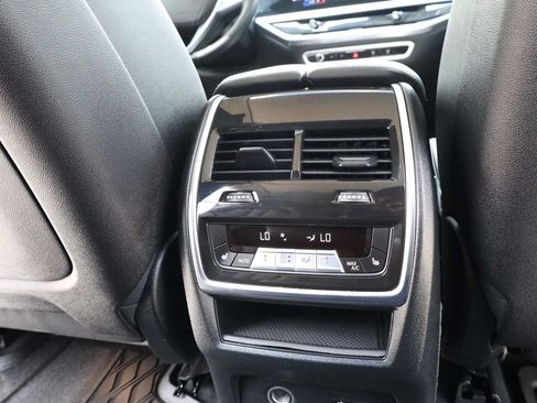 Used 2024 BMW X7 xDrive40i AWD/4WD image 31
