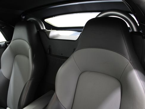Used 2005 Chrysler Crossfire Limited image 5