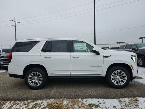 New 2026 GMC Yukon Denali image 4