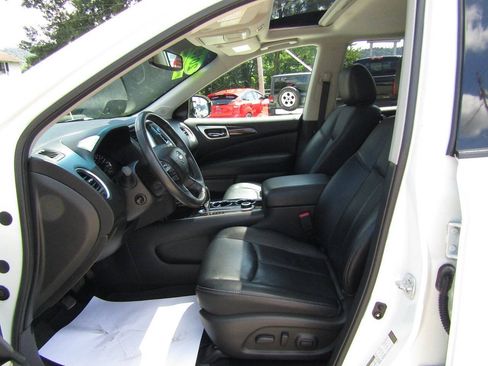 Used 2016 Nissan Pathfinder Platinum AWD/4WD image 17