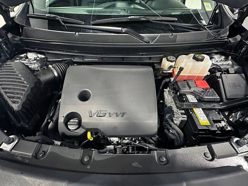 Used 2023 Chevrolet Traverse LT w/ LT Premium Package AWD/4WD image 41