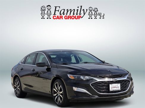 Used 2022 Chevrolet Malibu RS image 2