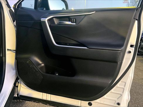 Used 2024 Toyota RAV4 XSE image 23