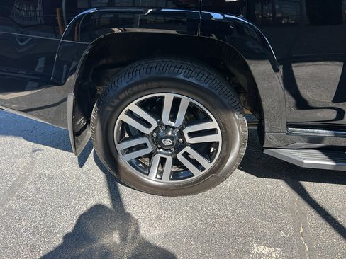 Used 2020 Toyota 4Runner Limited image 10