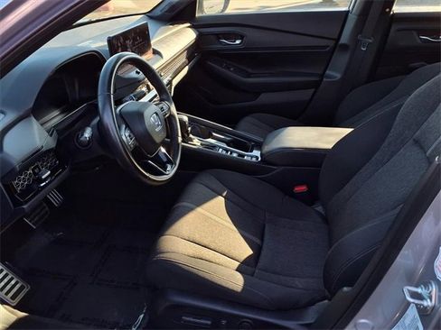 Used 2024 Honda Accord Sport image 11
