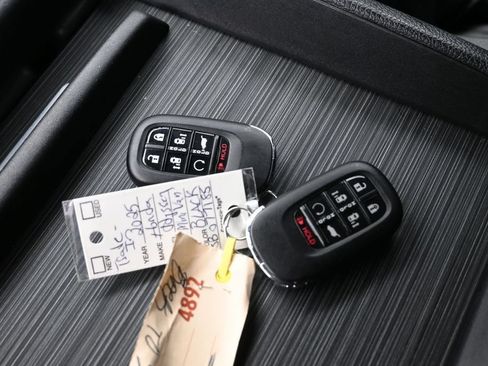 Used 2025 Honda Odyssey Sport-L image 19