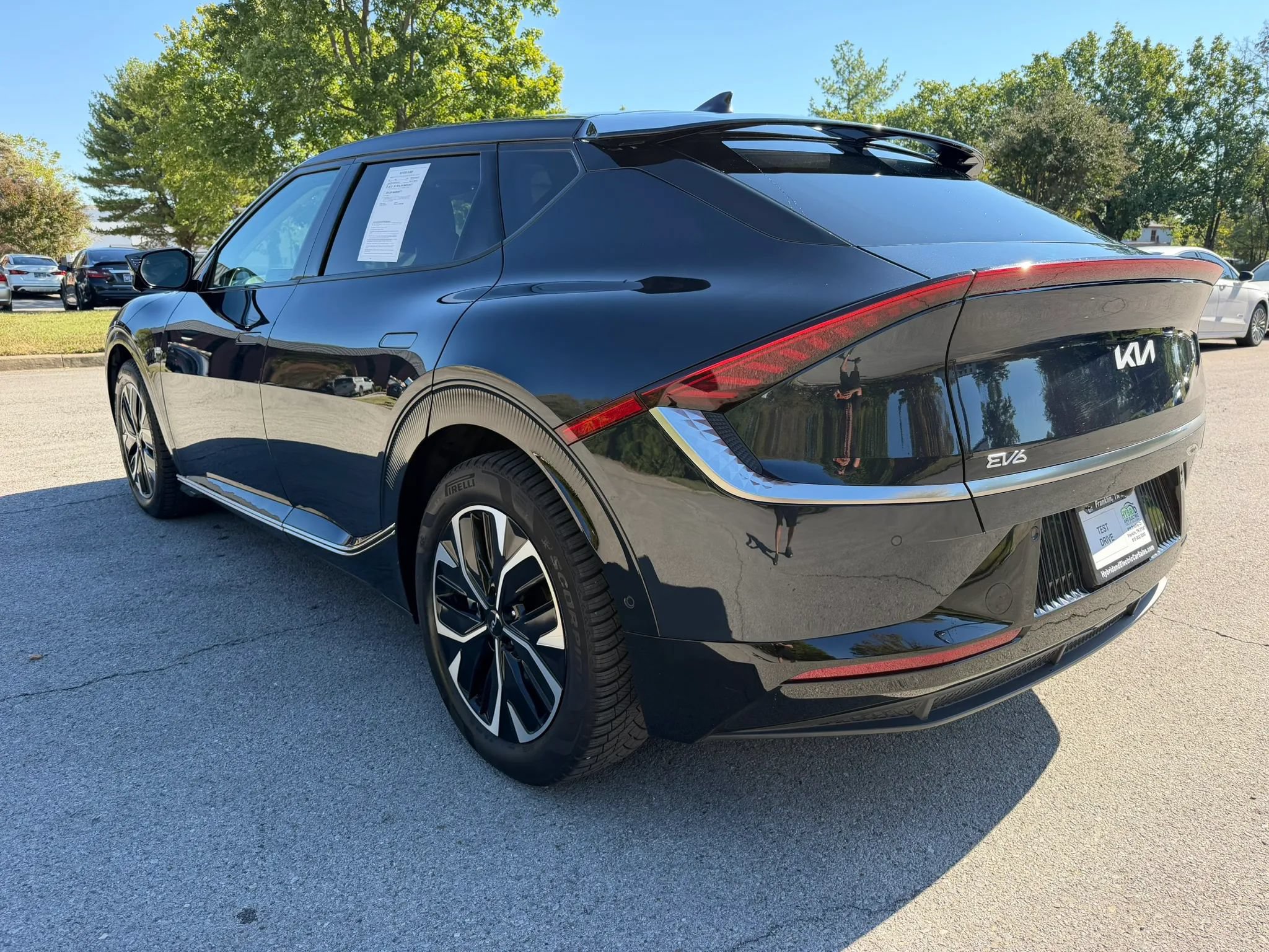Used 2022 Kia EV6 Wind w/ Wind Technology Package AWD/4WD image 8