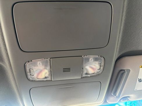 Used 2015 Toyota Tacoma PreRunner w/ SR5 Package image 21