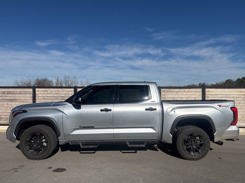 Used 2023 Toyota Tundra SR5 image 5