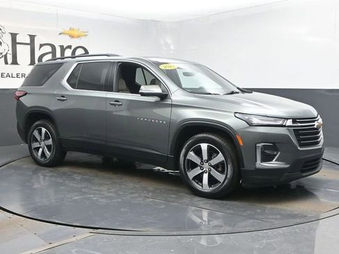 Used 2023 Chevrolet Traverse LT w/ LT Premium Package image 6