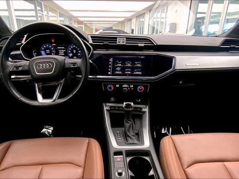Used 2021 Audi Q3 2.0T Premium w/ Convenience Package AWD/4WD image 16