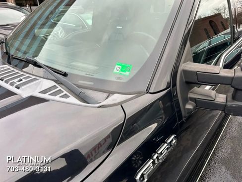 Used 2015 Ford F150 Platinum w/ Equipment Group 701A Luxury image 9