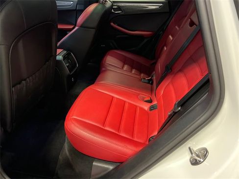 Used 2021 Porsche Macan GTS image 17