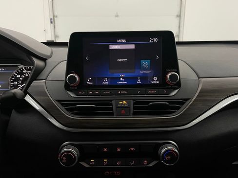 Used 2023 Nissan Altima 2.5 SV FWD image 20