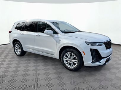 Certified 2024 Cadillac XT6 Luxury w/ LPO, Floor Liner Package