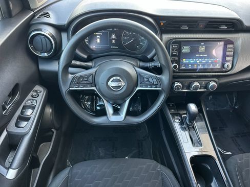 Used 2024 Nissan Kicks SV FWD image 13