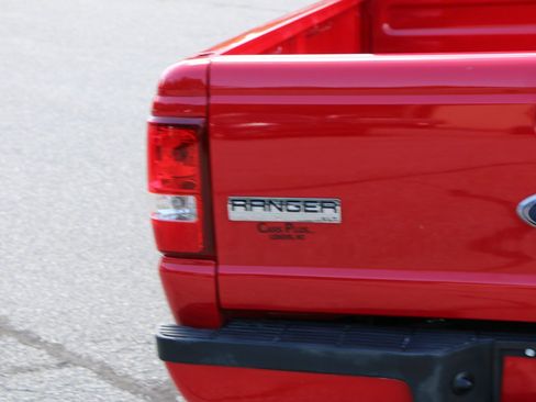 Used 2011 Ford Ranger XLT AWD/4WD image 6