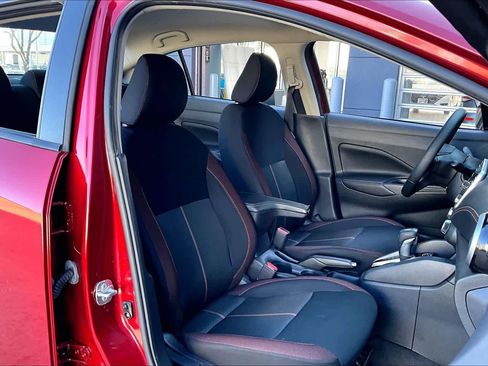 Used 2022 Nissan Versa SR w/ Trunk Package image 8