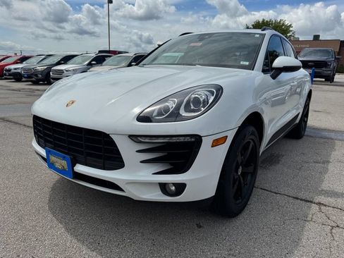 Used 2018 Porsche Macan AWD/4WD image 7