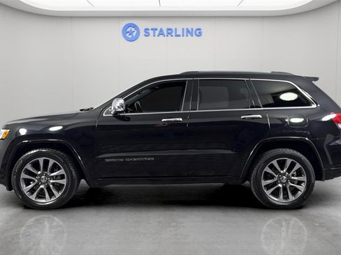 Used 2017 Jeep Grand Cherokee Overland image 3