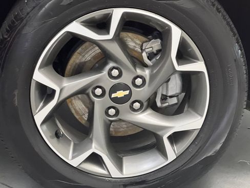 Used 2025 Chevrolet Trax LT w/ LT Convenience Package FWD image 61