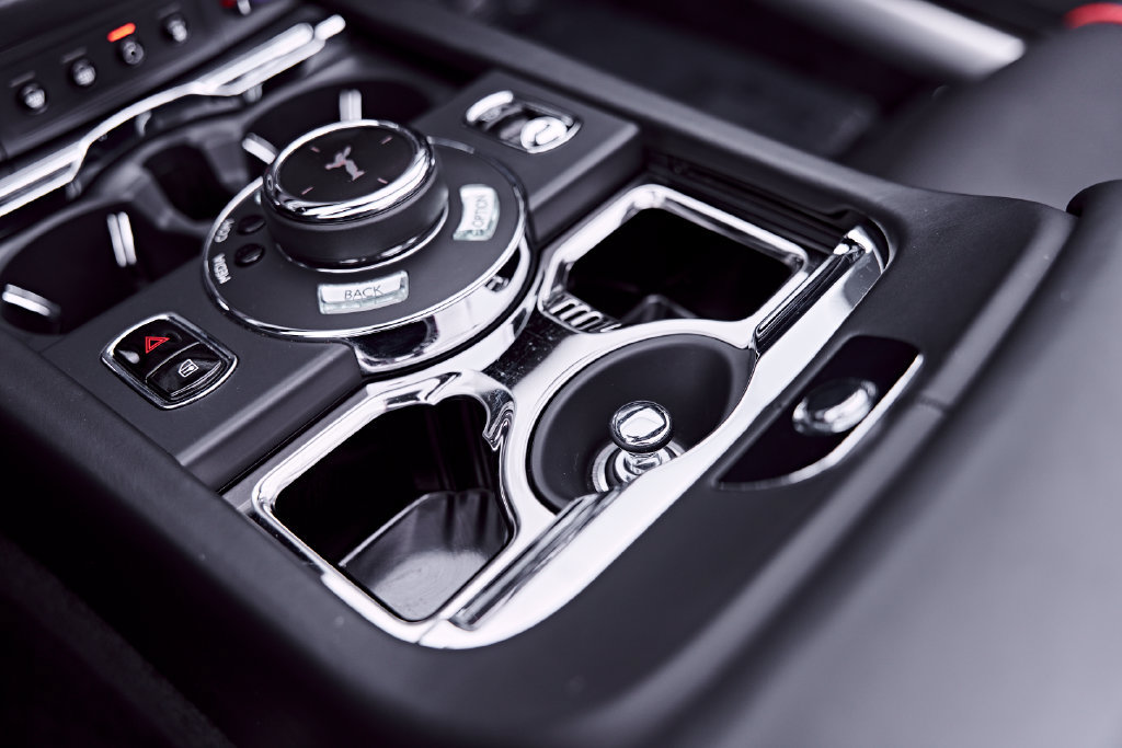 Used 2020 Rolls-Royce Dawn RWD image 74