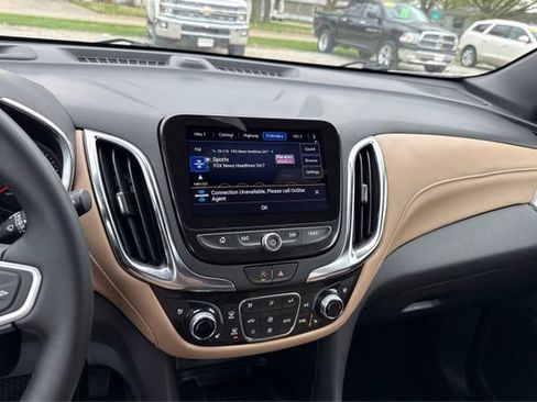 Used 2023 Chevrolet Equinox Premier AWD/4WD image 13