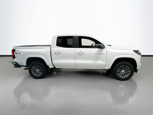 New 2024 Chevrolet Colorado LT w/ LT Convenience Package II image 9