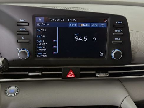Used 2023 Hyundai Elantra SEL FWD image 16