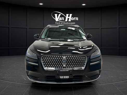 Used 2022 Lincoln Corsair AWD w/ Premium Package image 2