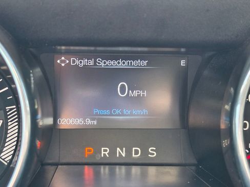 Used 2018 Ford Mustang Coupe RWD image 7