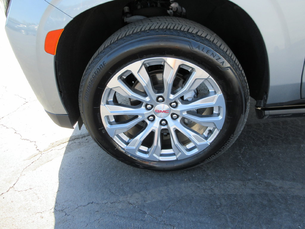 Certified 2024 GMC Yukon Denali AWD/4WD image 14