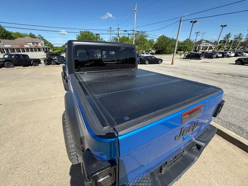 Used 2020 Jeep Gladiator Sport w/ Quick Order Package 24S AWD/4WD image 8