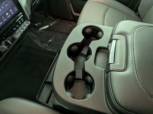 New 2026 RAM 3500 Tradesman AWD/4WD image 23