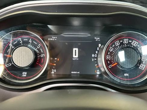 Used 2019 Dodge Challenger SXT RWD image 27