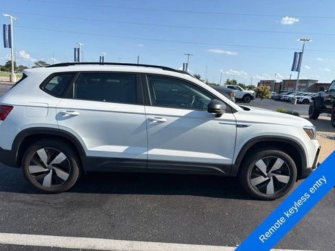 Used 2023 Volkswagen Taos S AWD/4WD image 4