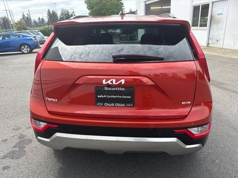 Certified 2023 Kia Niro FWD image 7