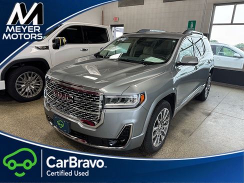 Used 2023 GMC Acadia Denali w/ Denali Ultimate Package AWD/4WD image 1