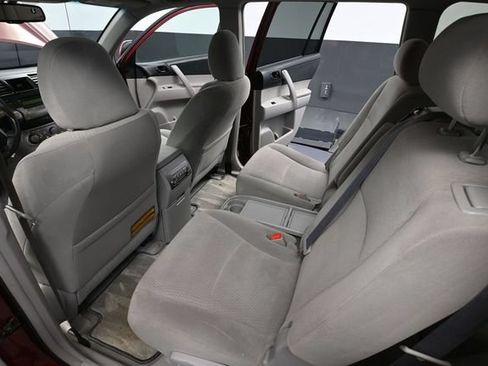 Used 2010 Toyota Highlander 4WD image 34
