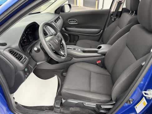 Used 2018 Honda HR-V EX image 10