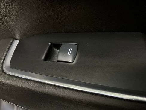 Used 2025 GMC Sierra 1500 SLT image 23