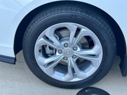 New 2025 Honda Accord LX image 9