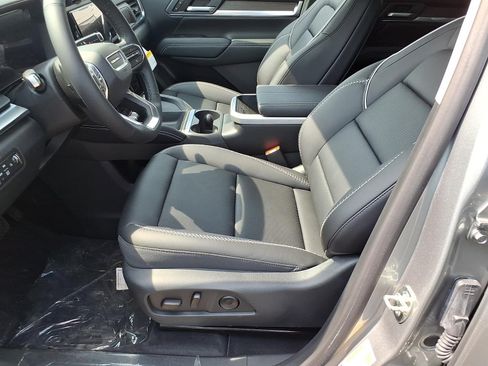 New 2026 GMC Terrain Denali AWD/4WD image 9