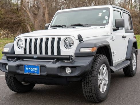 Used 2020 Jeep Wrangler Sport image 2