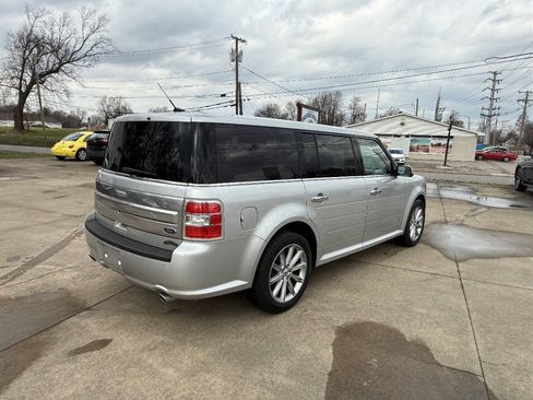 Used 2018 Ford Flex Limited FWD image 4